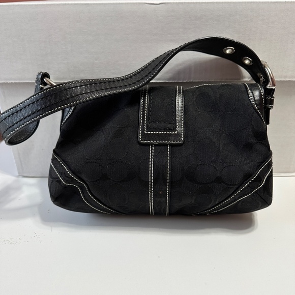 Black Coach shoulder bag - Picture 3 of 4